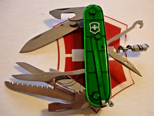 VICTORINOX TRANSLUCENT EMERALD GREEN HUNTSMAN PLUS 18 FUNCTION SWISS ARMY KNIFE - Picture 1 of 19