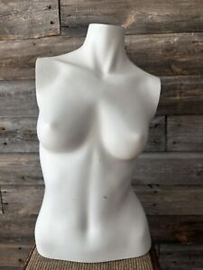 Mannequin vintage torse femme fibre de verre mannequin