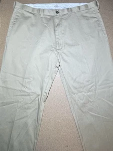 Haggar H26 Dress Pants Men's 42x32 Khaki Flat Front Stretch Lighteweight D2075 - Picture 1 of 5