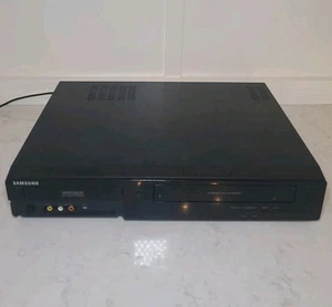Samsung DVD-VR375 DVD Recorder Dubbing VCR Combo HDMI For Parts/Repair - Picture 1 of 7