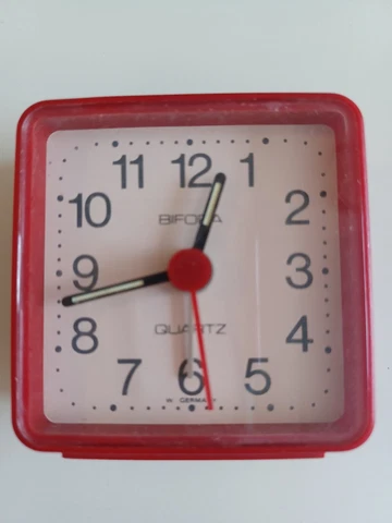 vintage clock desk alarm quartz BIFORA W. Germany red plastic Cover