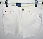 Gap NWT Women's Cheeky Midi High Rise White Button Down Denim Shorts Size 25/0 R