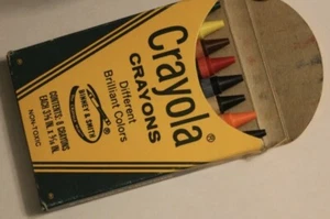 Lápiz Crayola Binney & Smith 8 quilates colores brillantes en caja retro verde y amarilla - Imagen 1 de 11