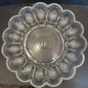 Vintage Hobnail Indiana Glass Deviled Egg Plate Bubble Pattern 15 Eggs - Picture 1 of 4