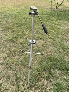 Velbon VGB-32 Tripod Camcorder/ Camera - Picture 1 of 8