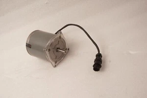 Sanyo Denki Rorze RM29B2D 103G814-5730 SCHRITTMOTOR GETESTET FUNKTIONIERT KOSTENLOSER VERSAND - Bild 1 von 5