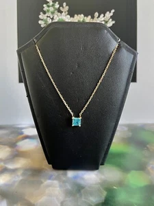18ct Yellow Gold Princess Cut Blue Topaz Pendant & Chain Necklace Gift - Picture 1 of 5