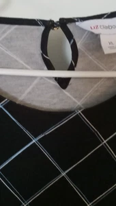 NEW! LIZ CLAIBORNE XL Dark Navy Scoop Neck Flutter Sleeve Diamond Print Pull On - Picture 1 of 11