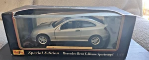 1/18 Maisto Special Edition Mercedes (C-Klasse) Sportcoupe silber ungeöffnet - Bild 1 von 3