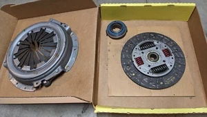 Luk RepSet clutch 07-069 for Ford Escort / Taurus / Tempo, Mercury; 1984-1994 - Picture 1 of 2