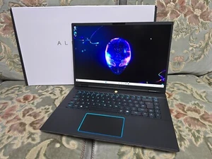 Alienware M16 R2 Ultra 9 185H RTX 4060 16GB 1TB 240Hz Gaming Laptop WTY - Picture 1 of 12