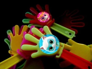 Kitties Cat -8 Mini Hand Clappers-Party Favors Birthday Pinata Prizes Superhero - Picture 1 of 2