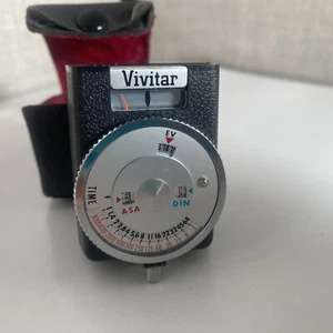 Vivitar Timed camara flash with case Untested - Picture 1 of 4