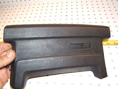 Volvo 1978 264GL седан руль центр черный пены/пластика Volvo OEM 1 подушечка - Изображение 1 из 4