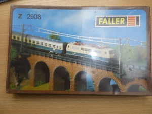 Faller Z 282908 EAN 4104090029081 Halterungen für Oberleitungsmasten, 48 Stck. p - Bild 1 von 3