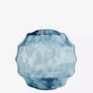 Jarrón De Vidrio Redondo Azul Y Blanco H:20 Cm De Madam Stoltz - Imagen 1 de 2