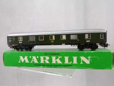 Boxed Marklin D-Zug-Gepackwagen Express Baggage Car 4026 HO gauge           1A22 - Image 1 of 4