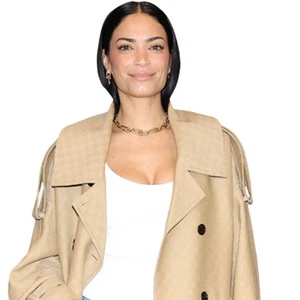 Elodie Di Patrizi (Coat) Medio cuerpo Buddy Cutout - Imagen 1 de 5