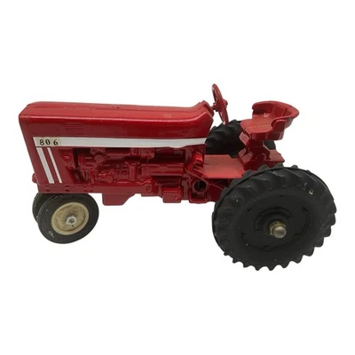 Tractor diésel delantero estrecho Ertl McCormick IH Farmall 806 1/16 de colección hecho en EE. UU. Foto 1 de 4