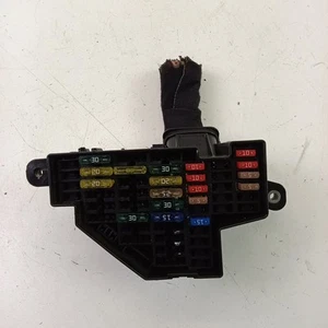 OEM 2008 Volkswagen Jetta Wolfsburg Under Dash Interior Fuse Relay Box Block - Picture 1 of 4