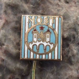 Antique Most Bohemian Bridge Heraldic Crest Coat of Arms Souvenier Pin Badge - Picture 1 of 4