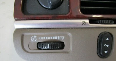 03-11 Interruptor atenuador de luz de cabeza de coche Lincoln Town OEM # 5W1T-11691-AA Foto 1 de 4