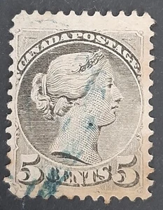 Canada: 1889 - Queen Victoria - 5c Grey - Perf. 12 - Used Antique Stamp - Picture 1 of 2