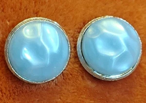Vtg Coro Baby Blue Lucite Cabochon Clip Earrings 1" Silver Tone Setting EUC - Picture 1 of 7