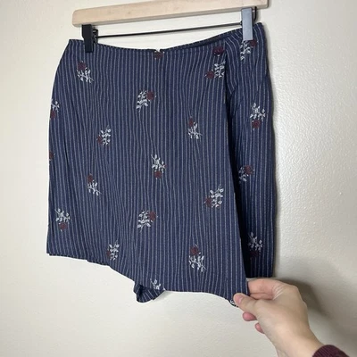 Falda corta vintage a rayas All That Jazz Rose grunge gótica oscura romántica Foto 1 de 4