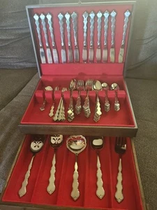 ONEIDA DISTINTION DELUXE HH MOZART 97 piezas ¡PLATWARE! 12 AJUSTES + PIEZAS PARA SERVIR - Imagen 1 de 11
