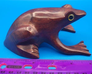 Vtg Ironwood Hand Carved Frog Toad Glass Eyes Figurine Desk Decor 5"L x 2 " T - Picture 1 of 6
