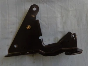 Troy Bilt  Pivot Bracket, Support LH 783-0727D        (18JN29) - Picture 1 of 2