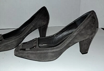 Tacones de gamuza marrón Liz Claiborne Norah para mujer 7M Foto 1 de 4