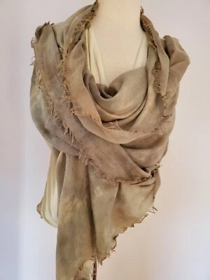 NUEVO Seda Cachemira Flecos Ojales Bufanda Envoltura Loro Beige Verde Chan Tostado Marrón Teñido Foto 1 de 4