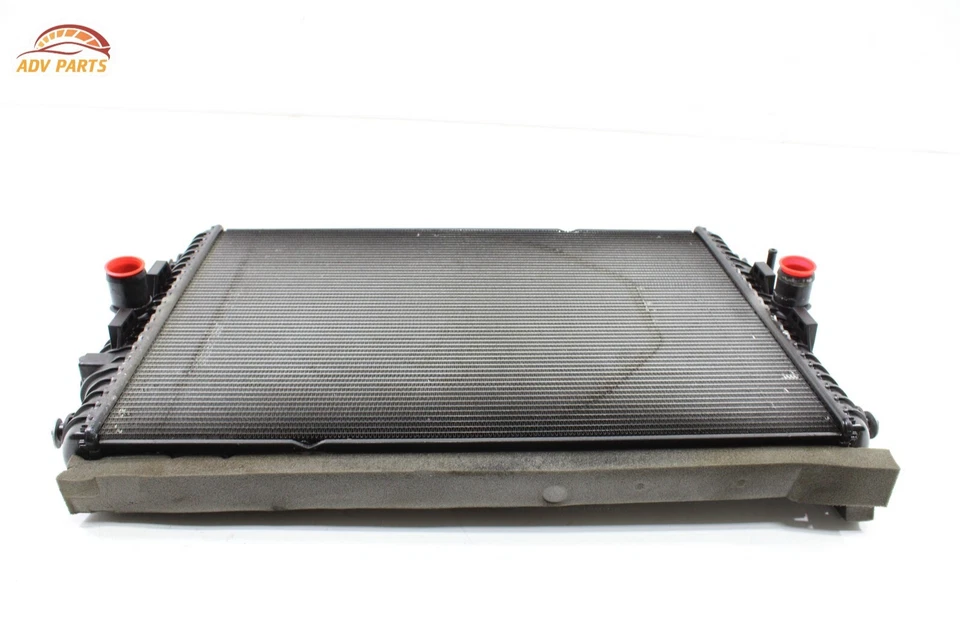 MCLAREN 650S 2015-2017 3,8 L motor refrigeración radiador lateral izquierdo OEM Foto 1 de 4