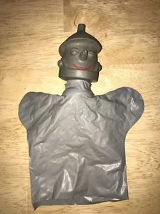 Jabón de mano marioneta de marfil vintage década de 1960 Wizard of Oz TIN MAN artículo promocional - Imagen 1 de 12