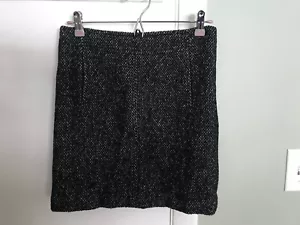 Banana Republic Mini skirt lined, Shell 83% Wool, Brand New, Black-Grey, size 2 - Picture 1 of 1