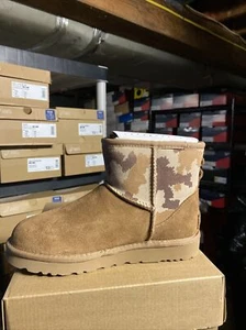UGG MINI JAGGED CAMO CHESTNUT SUEDE SHEEPSKIN WOMEN'S BOOTS SIZE US 7 - Picture 1 of 9