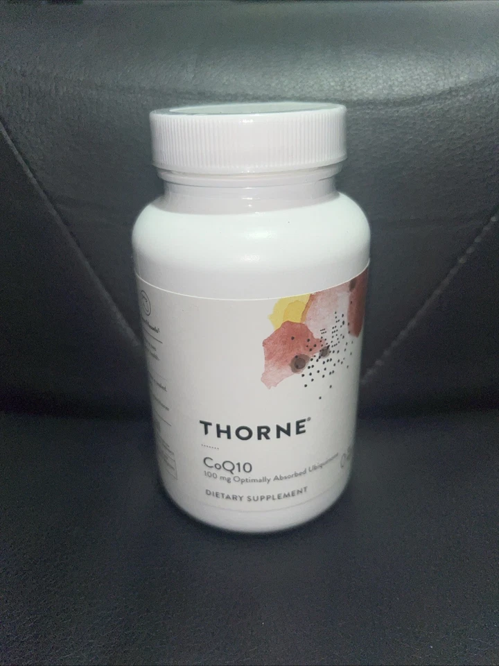 Ubiquinona THORNE CoQ10 100 mg óptimamente absorbida - 60 cápsulas de gel, caducidad: 3/26 Foto 1 de 1
