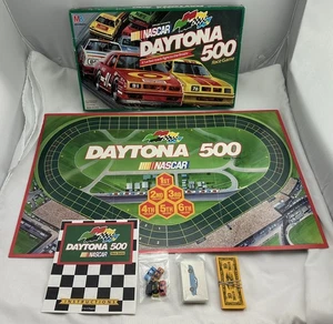 1990 Daytona 500 Board Game by Milton Bradley in Great Condition FREE SHIPPING - Picture 1 of 7