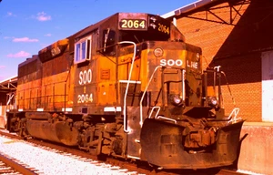 ORIGINAL FUJICHROME SLIDE OF SOO LINE GP-40 #2064 GRANITY CITY, IL OCT. 4, 2014 - Picture 1 of 1