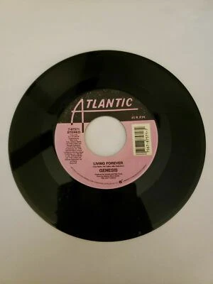 Genesis - Living Forever - Atlantic  (45RPM 7”Single)(J562)  - Imagem 1 de 2