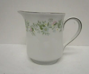 Johann Haviland, Bavaria Germany, creamer in Forever Spring pattern - Picture 1 of 4