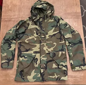 ECWCS Parka Bosco Medio Lungo Gore-Tex Tempo Freddo Mimetico M81 - Foto 1 di 6