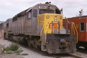 TP Original Slide L&N Louisville & Nashville SD40-2 #3564 in 1975 - Picture 1 of 1