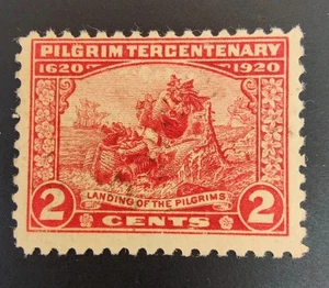 Scott #549 - 2 centavos PILGRIM TERCENTENARY ISTAMP 1920 como nuevo ligeramente con bisagras - Imagen 1 de 2