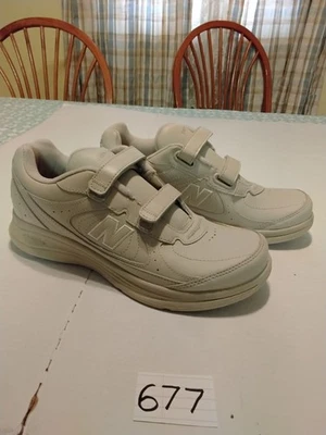 New Balance 577 步行鞋女式 9.5B 米色 状况完好 — 第 1/4 张图片