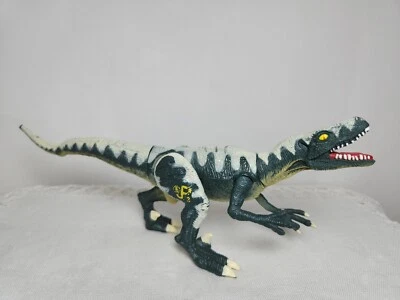 Vtg 1997 HASBRO JURASSIC PARK Cyclops Velociraptor Dinosaur Action Figure 9" L - Imagem 1 de 4