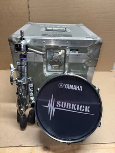 Yamaha Subkick SKRM100 mit Ständer und Road Case - Bild 1 von 21