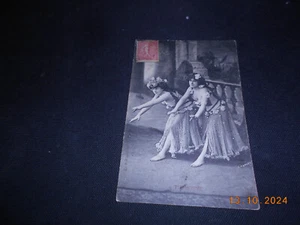 original Erotik Postkarte junge Tänzerinnen in erotischer Pose 1905 halbnackt - Picture 1 of 2